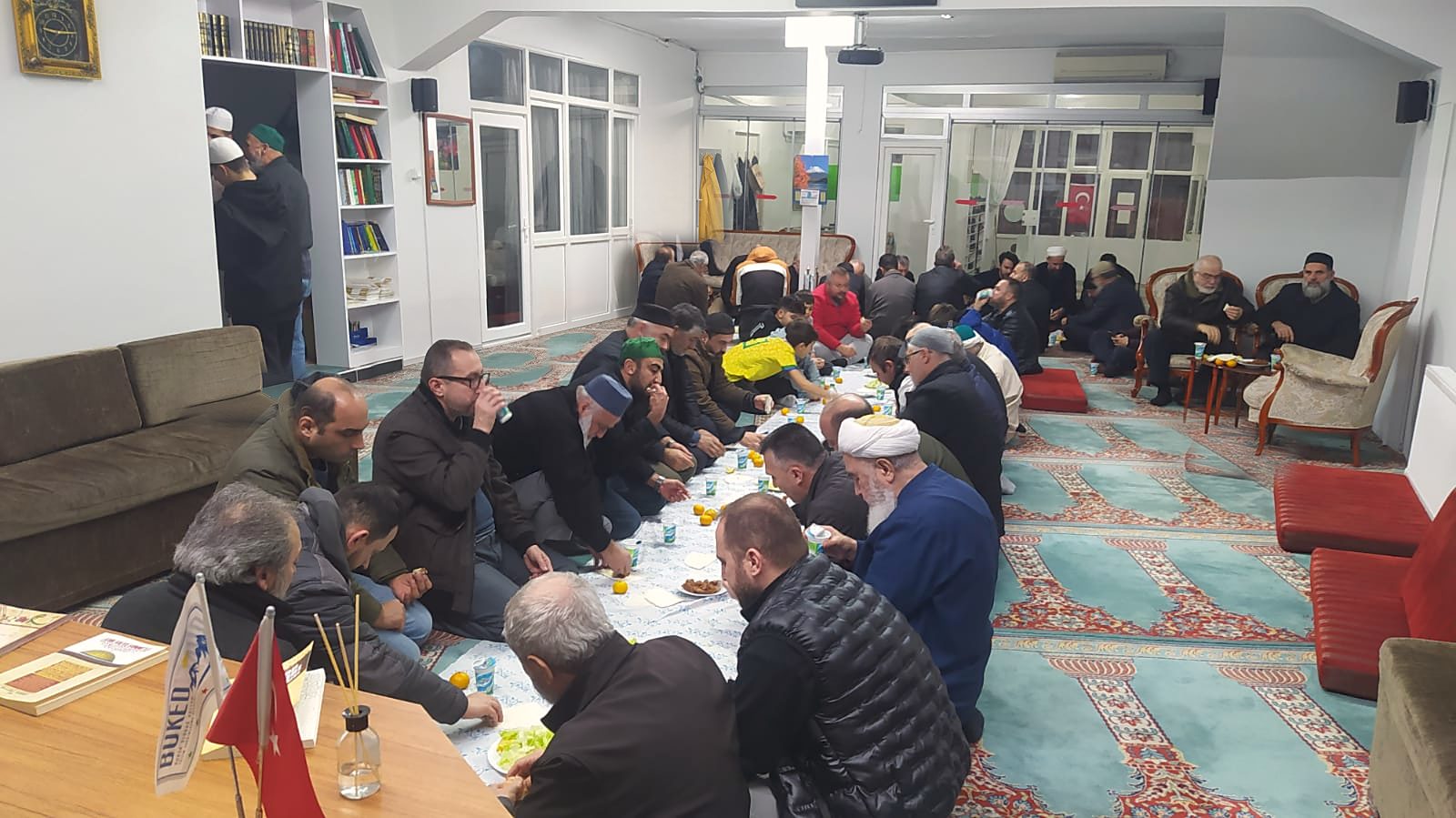 İftar sofrasından bir başka kare