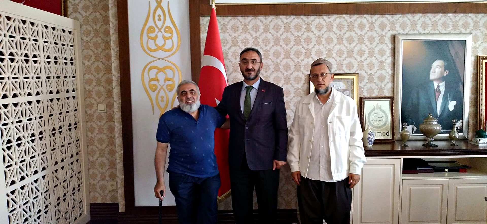 Dernek merkezinde gerçekleşen resmî bir ziyaretten görüntü